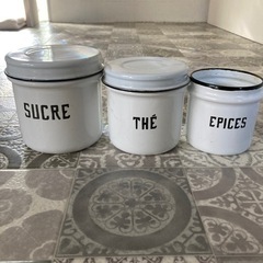 ホーローキャニスター