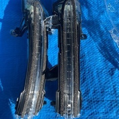 お話し中ですお値下げします日産 リーフ ZE1系ドアミラーウインカー
