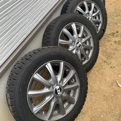 現在取引中　スタッドレスタイヤ、アルミホイール付155/65R13