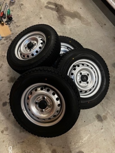 程度良好ダイハツ純正鉄ホイ付！ダンロップWINTERMAXX SV01 145R12 6PR LT PCD100 12×4J IS不明 ハブ径約54 19年製バリ溝4本セット