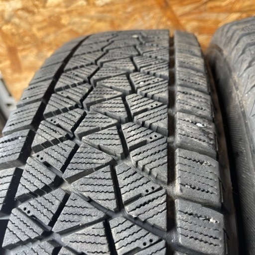 バリ山　BRIDGESTONE ブリヂストン　ブリジストン　DM-V2 175/80R16 スタッドレス タイヤ　2015年製　16イ