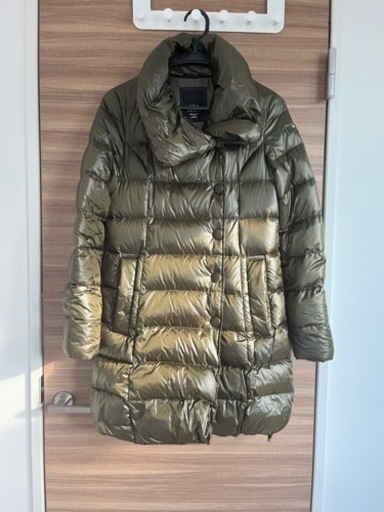 「決定」最終値下げタトラスtatras カーキ色　冬ダウンコート美品