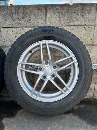 スタッドレスタイヤ、アルミホイール4本セット