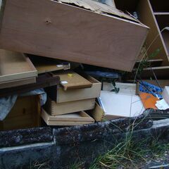 家具解体材差し上げます。軽トラ山盛り