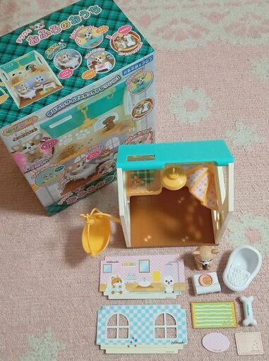 【美品】チワワとおふろのおうち　ゆびわんこ