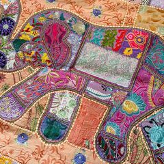 インド産　刺繍パッチワークタペストリーの画像