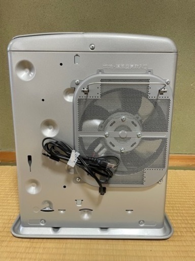 受付終了【美品】20年製石油ファンヒーター