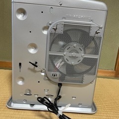 受付終了【美品】18年製石油ファンヒーターの画像