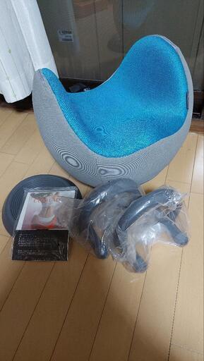 【年内まで】バランスチェアクビレディ　ブルー