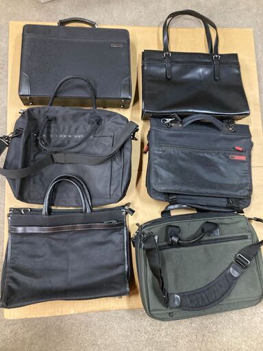 ビジネスバッグ ￥1000　お買い上げのお客様に！ ネクタイプレゼント！