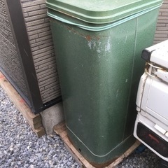 90ℓタンク差し上げます。