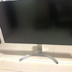 LG 32UD99 モニター