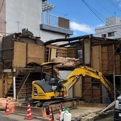 解体作業員の画像