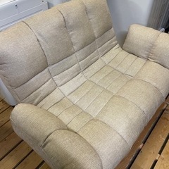 2人掛けソファー 木足 背もたれ角度調整可能