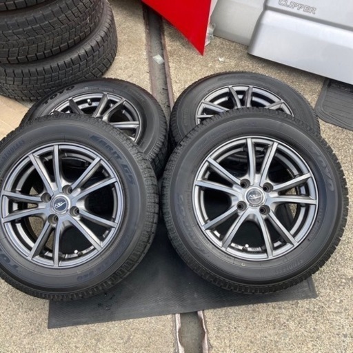 【010】スタッドレス175/70R14 NIRVANA NV14インチ