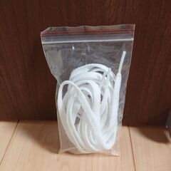 靴ヒモ 白 ２本