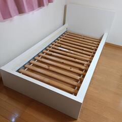 シングル　ベッドフレーム　すのこあり　ホワイト