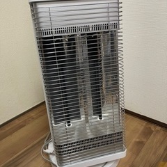価格改訂 DAIKIN 遠赤外線ヒーター ERFT11WS-W ほぼ未使用の画像