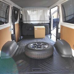 令和２年式　ハイエースバン　DX　GLパッケージ　走行6880KM　ディーゼルターボ！！の画像