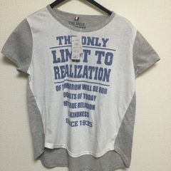 未使用　レディース　Tシャツ　サイズM    メンズも可