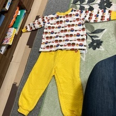 子供用　パジャマ