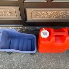 灯油ポリタンク、灯油缶トレイ、キャスター付きセットの画像
