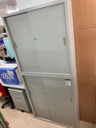 オフィス用キャビネット　上下セット　カギ付き