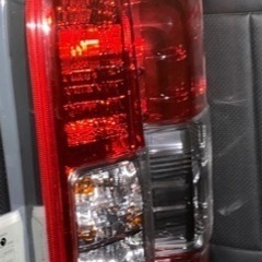 ハイエース 6型 純正 テールランプ