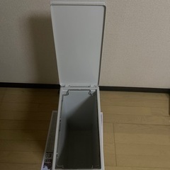縦型ゴミ箱（無印）の画像