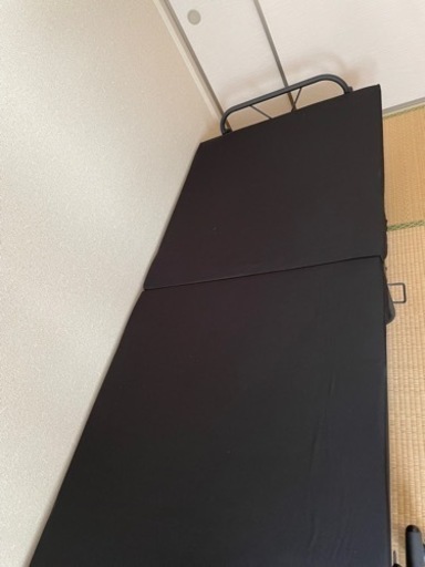 シングルベッド　黒