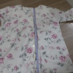 花柄フリースパジャマの画像