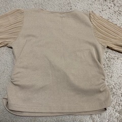 【新品未使用】カットソー　トップスの画像