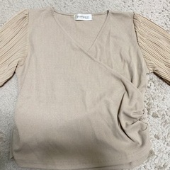 【新品未使用】カットソー　トップス