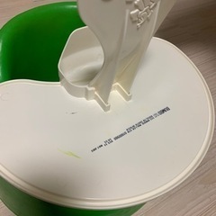 バンボ Bumbo キッズチェア 机付きの画像