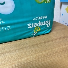 パンパースオムツ新生児用（開封済み）の画像