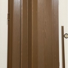 ★値下げしました★アコーディオンドア 2枚