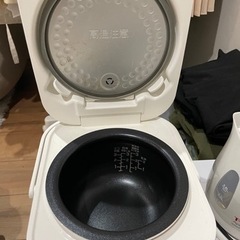 炊飯器の画像