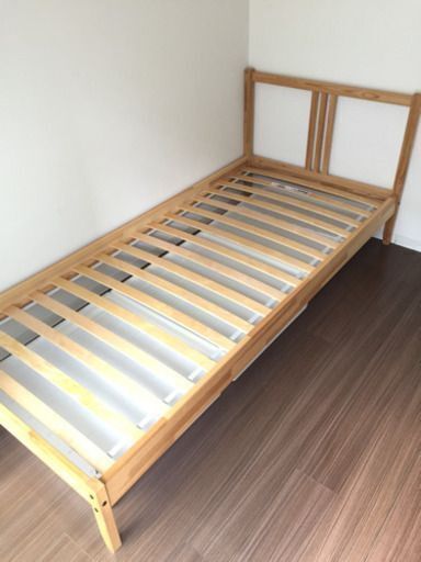 IKEAシングルベッドをお譲りします。