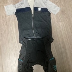 サイクルウェア　カペルミュール上下（美品）