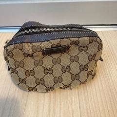GUCCI バンブーデザインポーチ