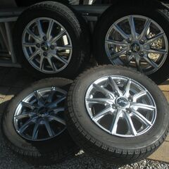 ブリヂストンVRXスタッドレスタイヤ155/65R13 8分山？...