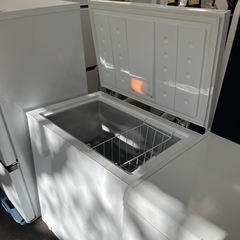 【配送・設置無料】★美品・2020年製★アイリスオーヤマ【 上開き式 冷凍庫 142L ワイド庫内 大容量 】ICSD-14A-Wの画像