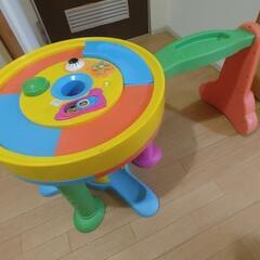 ザ・プレミアム知育　つかまり立ち★テーブル