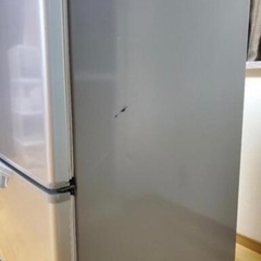 2010年製造SANYO３ドア冷凍冷蔵庫 SR-261T(S) の画像