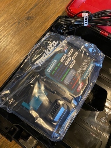 makita マキタ 40V 充電式 インパクトドライバケース、充電器セットTD002GRDX ブルー セットばらし品 新品未使用