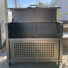 週末セール！ビッグサイズ！！四国化成　ゴミストッカーPJ型　幅1500mm×奥行700mm×高さ1196mmの画像