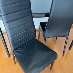 ダイニングテーブル椅子付き(黒)28日まで【取引中】の画像