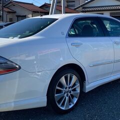 自社ローン＆自社リースで大丈夫です!!予審審査に自信の無い方、安心してどうぞ！クラウンハイブリッド　パール　車検長いです♡の画像