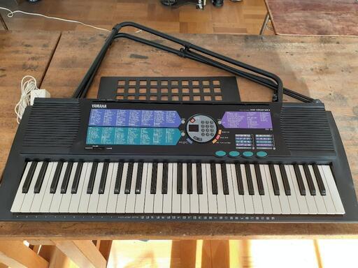 電子ピアノ オルガン キーボード YAMAHA RSR-185