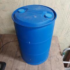 水などを入れるタンク
